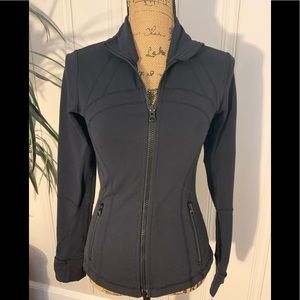 Lululemon zip up athletic black jacket. Good condition